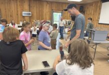 Full house for Agriplex honey harvesting event