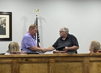 Baileyton council recognizes Calloway, Griffin