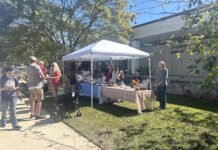 Library hosts ‘Picnic with a Purpose’