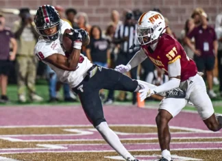 Troy stuns Texas State in SBC sendoff; rallies from down 21