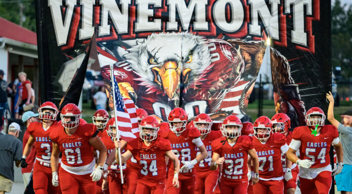 PREP FOOTBALL: Vinemont’s win streak ends with 40-14 loss to Oakman