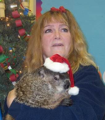 Ginger Whitworth dies, prompting famous Alabama groundhog’s retirement Ginger Whitworth with Smith Lake Jake (Tam Ewers)