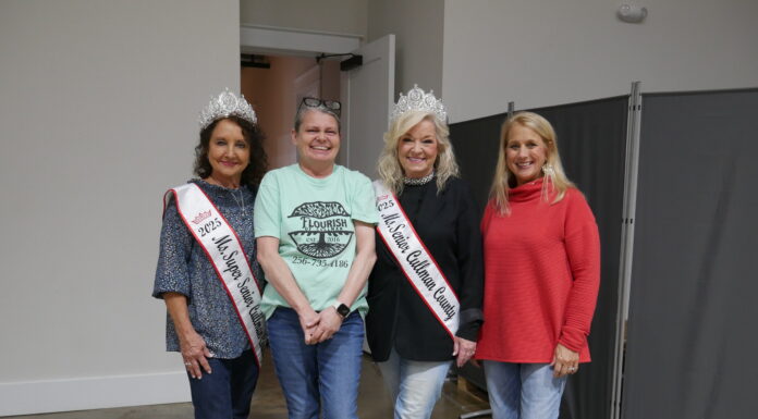 Flourish of Cullman hosts Friendsgiving