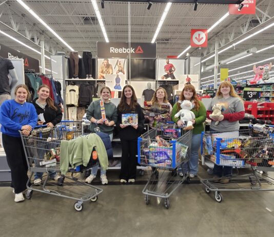 Cold Springs High FCCLA spreads holiday cheer