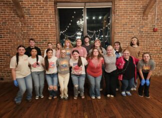 FCCLA students lead in service at the Farm-City Banquet