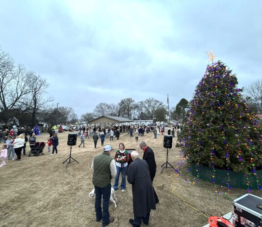 Falkville hosts 27th annual Christmas in the Park The Town of Falkville hosted its 27th annual Christmas in the Park event on Sunday, Dec. 7, 2025, at Jack McCaig Park. (Lauren Estes/The Cullman Tribune)