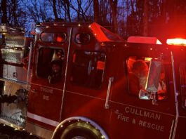 Santa rides through town Cullman Fire Rescue hosted its annual Santa Ride event Sunday evening, Dec. 21, 2025. (Lauren Estes/The Cullman Tribune)