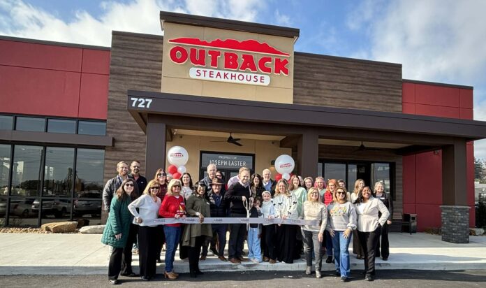 The ribbon was cut on the brand-new Outback Steakhouse in north Cullman on Wednesday, Dec. 10, 2025. (Lauren Estes/The Cullman Tribune)