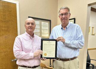 City of Cullman recognizes Steve Cummings for service Steve Cummings (left) and Cullman Mayor Woody Jacobs (right) (City of Cullman)