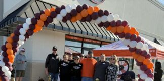 Honey Baked Ham holds grand opening