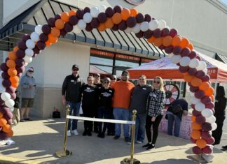 Honey Baked Ham holds grand opening