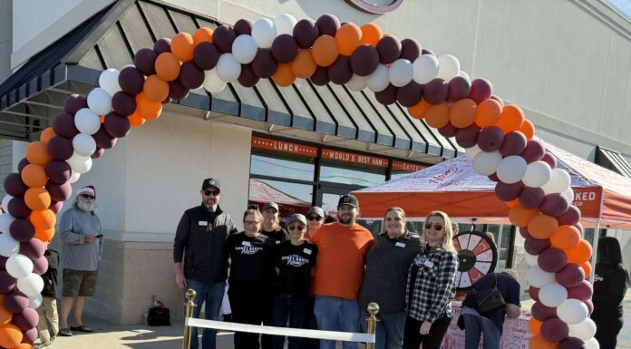 Honey Baked Ham holds grand opening