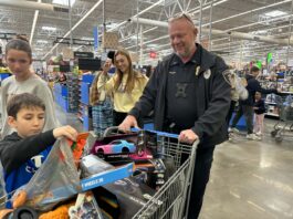 Shop with a Cop: ‘What it’s all about’