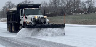 ALDOT prepares for icy roads in north Alabama ALDOT plows loose ice from US-43 near the Tennessee state line in Lauderdale County on Saturday, Jan. 24, 2026. Ice that forms on wet pavements as temperatures drop may be much more difficult to remove. (ALDOT)