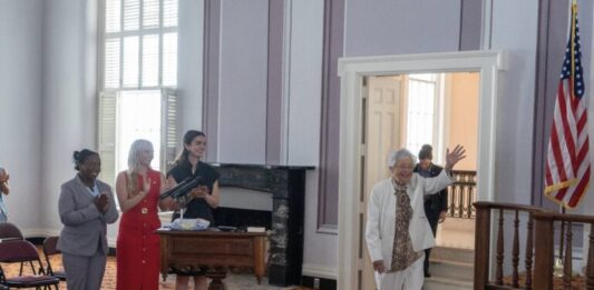 Ivey invites students to apply for 2026 Summer Internship Program