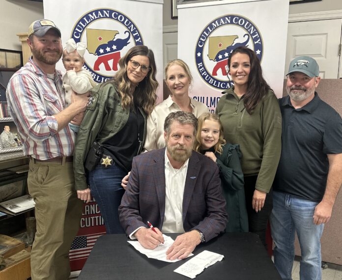 Tim Creel and his family (contributed)