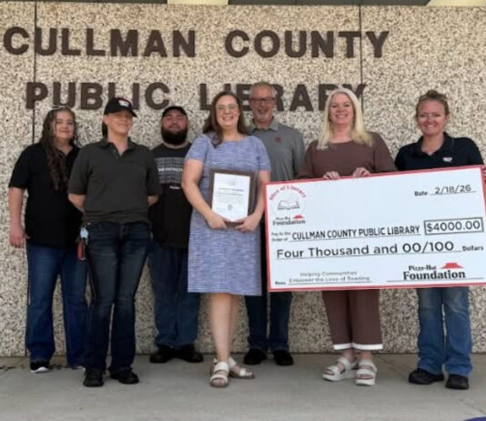 Library receives $4K Pizza Hut Foundation grant