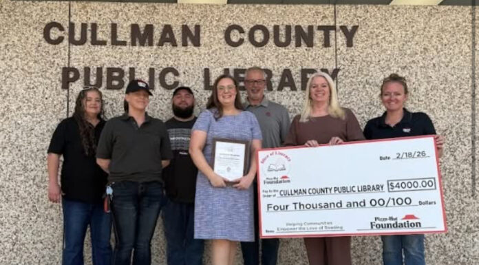 Library receives $4K Pizza Hut Foundation grant