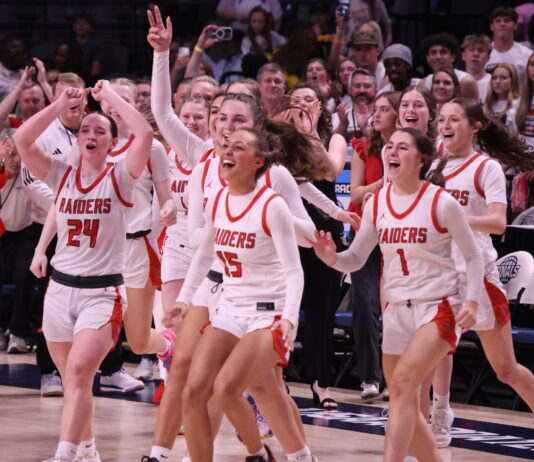 CHAMPS!: No. 4 Lady Raiders take down no. 1 Plainview 59-54 to win the 4A State Title