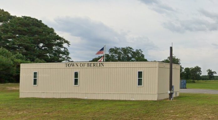 Berlin council talks early Christmas surprise