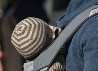 Choosing the right baby carrier