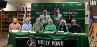 Holly Pond distributes funds to area schools