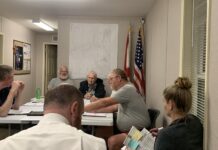 Berlin council talks farmers market, park