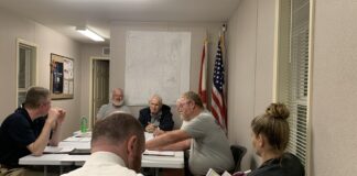 Berlin council talks farmers market, park