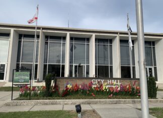 Zoning board approves Auto Zone expansion