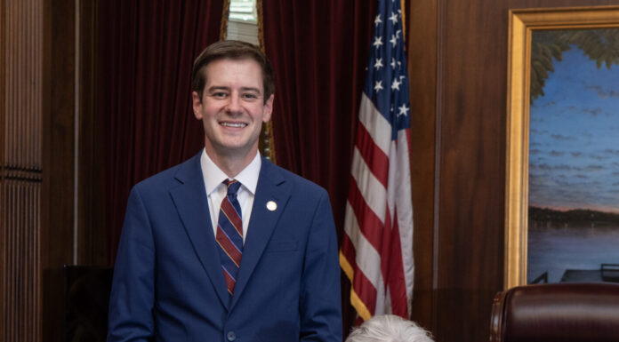 Ivey signs bill giving tax break on overtime, suspending state grocery tax May 1- June 30