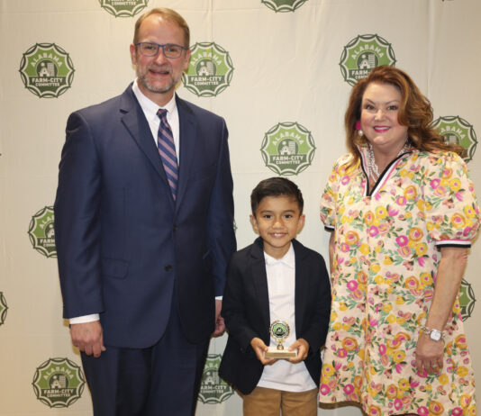 Local students, leaders honored with statewide Farm-City Awards