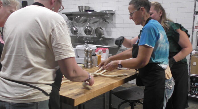 Mavens & Makers hosting pretzel-making classes