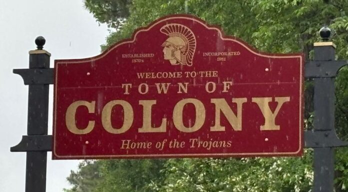 Colony council talks clean-up efforts