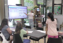 Library offering free Spanish classes