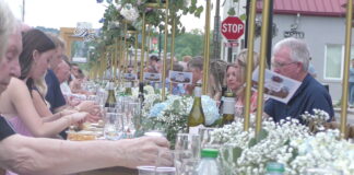 Dinner on First raises funds for community arts center