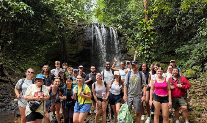costa_rica2026_waterfall
