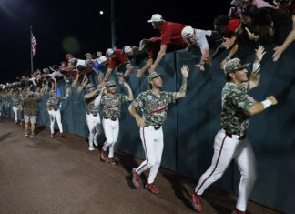 No. 7 Alabama baseball advances to Super Regionals after thrilling 9-7 win over Oklahoma State