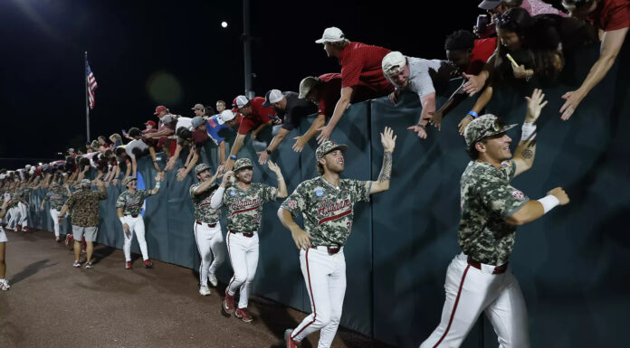 No. 7 Alabama baseball advances to Super Regionals after thrilling 9-7 win over Oklahoma State