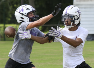 PREP FOOTBALL: After late coaching change, Sellers’ Hanceville Bulldogs finding confidence in revamped defense