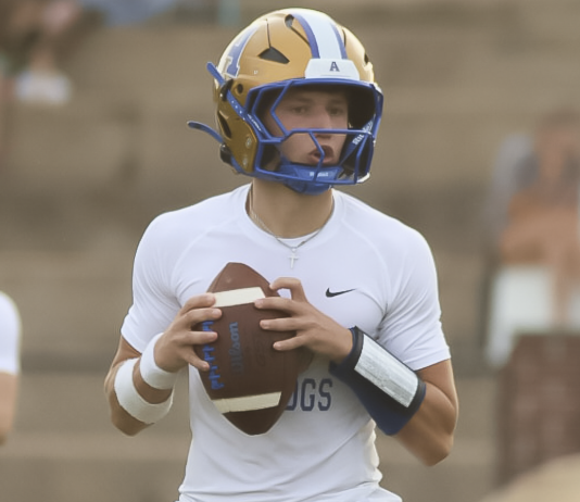 PREP FOOTBALL: With Roberts-led returning group, State Championship is the goal for the 2026 Addison Bulldogs
