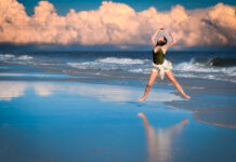The invisibility cloak: Why some swimsuit colors disappear in the ocean