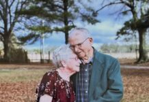 Happy 79th Anniversary, Hobert and Nell Thomas!