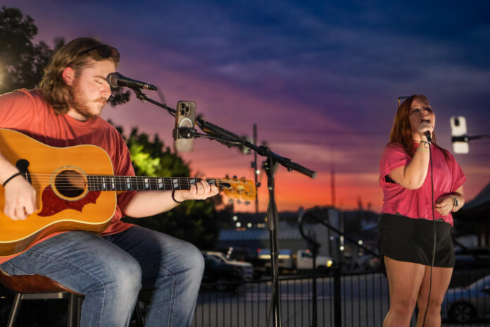 3)Luke Shelton and Chrissy Hagar