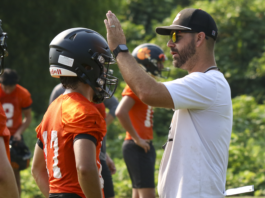 PREP FOOTBALL: Veteran QB, offensive line looking to take Meek back to the playoffs