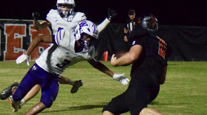 PREP FOOTBALL: Meek holds off Winston County at home, 24-16
