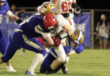 PREP FOOTBALL: Addison heats up in the second half, takes down Lynn, 35-0