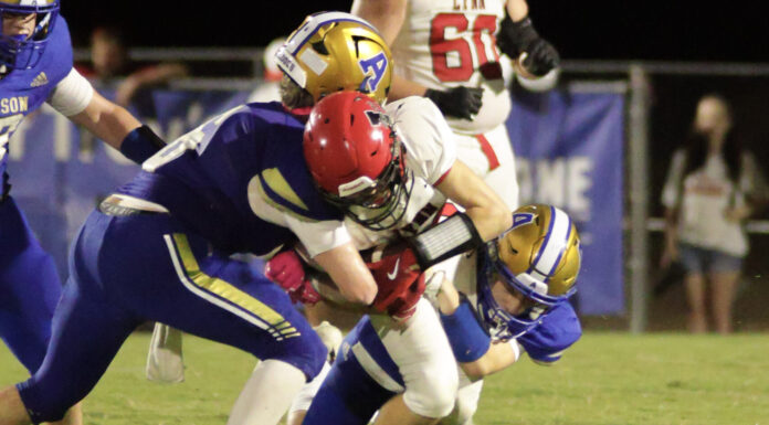 PREP FOOTBALL: Addison heats up in the second half, takes down Lynn, 35-0