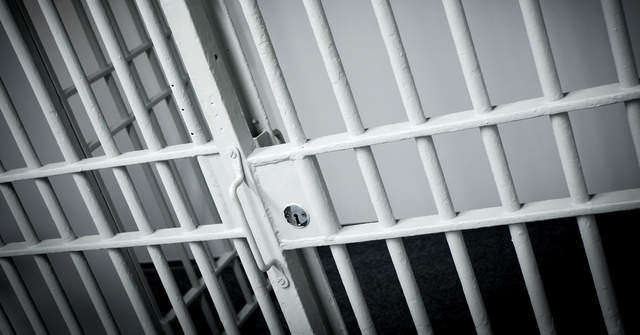 closed bars