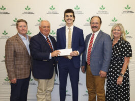 Haynes, Allen receive scholarships at Alabama Farmers Federation scholarship reception