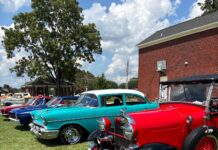 Fairview Senior Center hosts Car & Craft ShowÂ